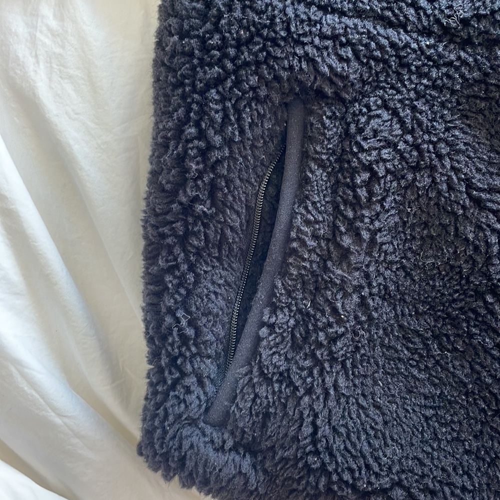 All Yoga Black Sherpa Cropped Quarter Zip - Picture 4 of 4